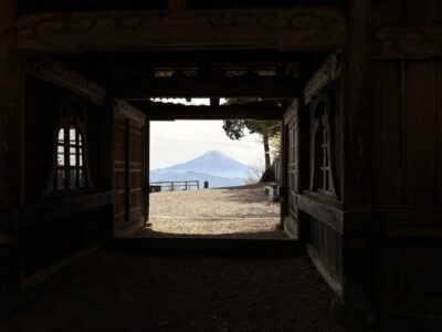 お坊さんとお経の七面山