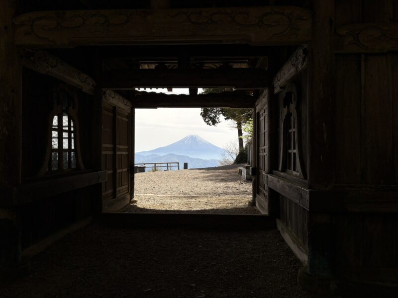 お坊さんとお経の七面山